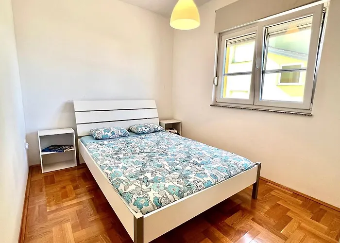 Apartman Aida *
